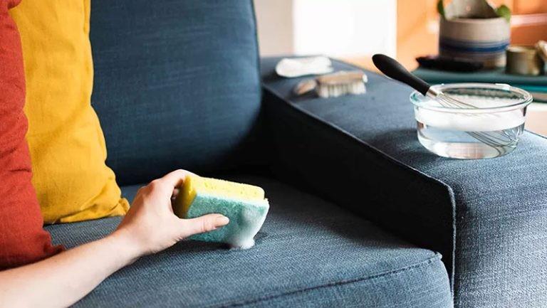 بهترین روش خانگی برای شستشوی مبل چیست؟