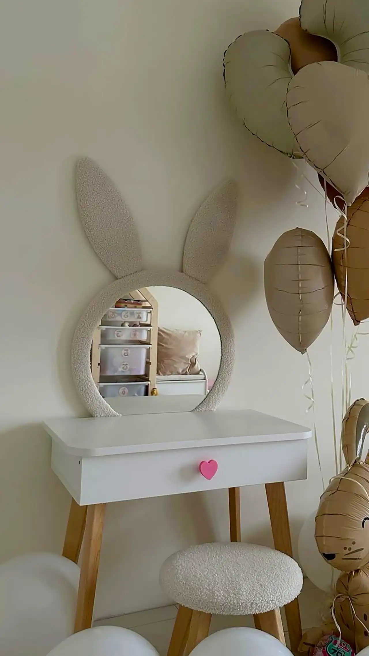 میز میکاپ فانتزی دخترانه